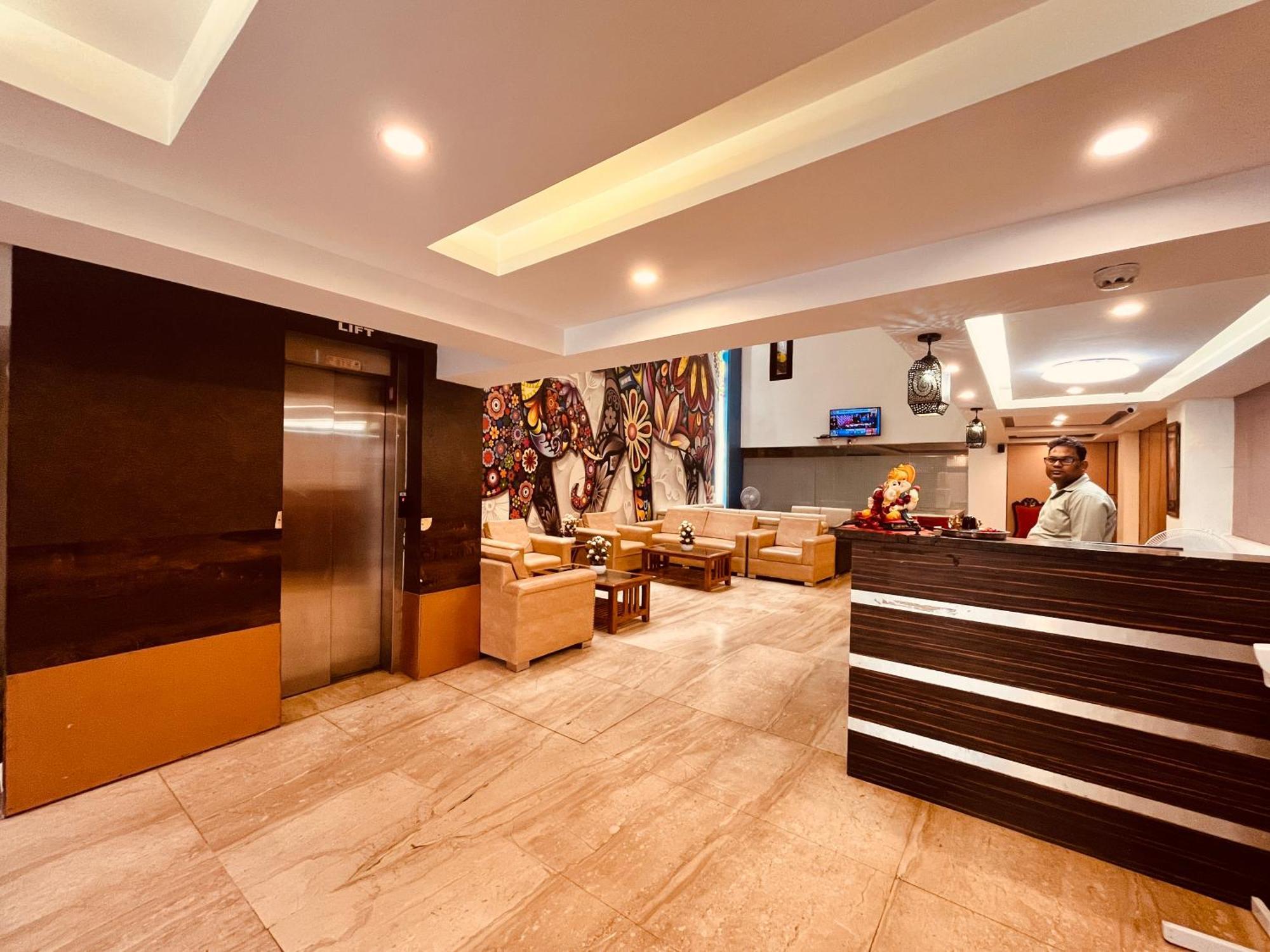 Hotel The Gold Inn - Karol Bagh Delhi Exterior foto