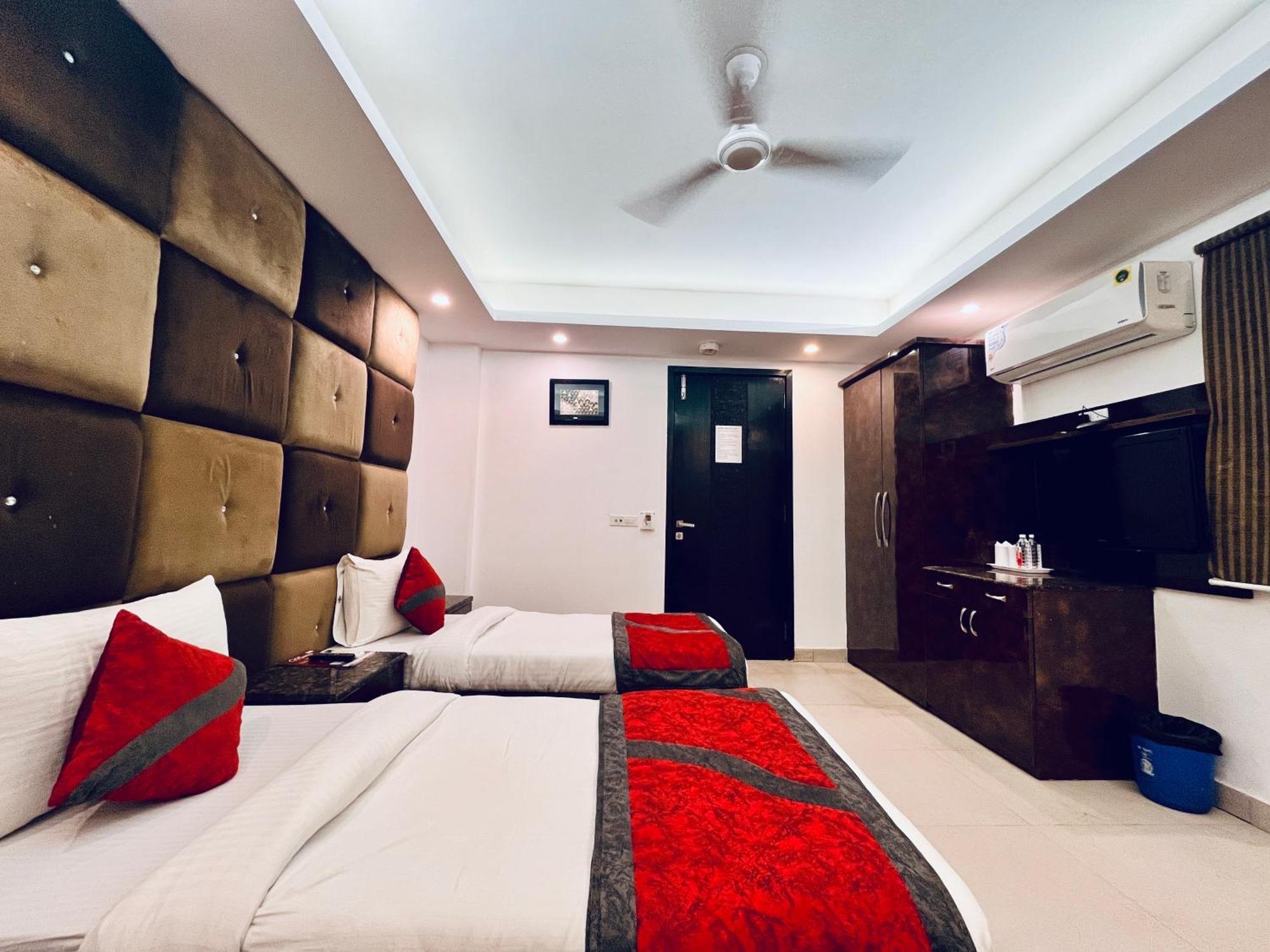 Hotel The Gold Inn - Karol Bagh Delhi Exterior foto